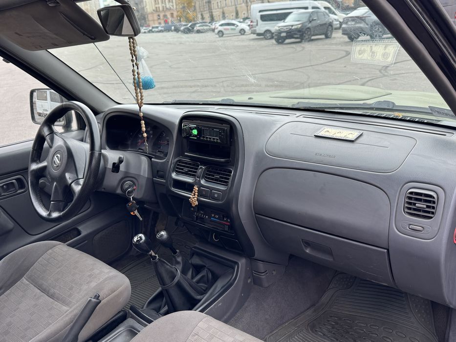 Продам Nissan Navara d22 2.5d в Харькове