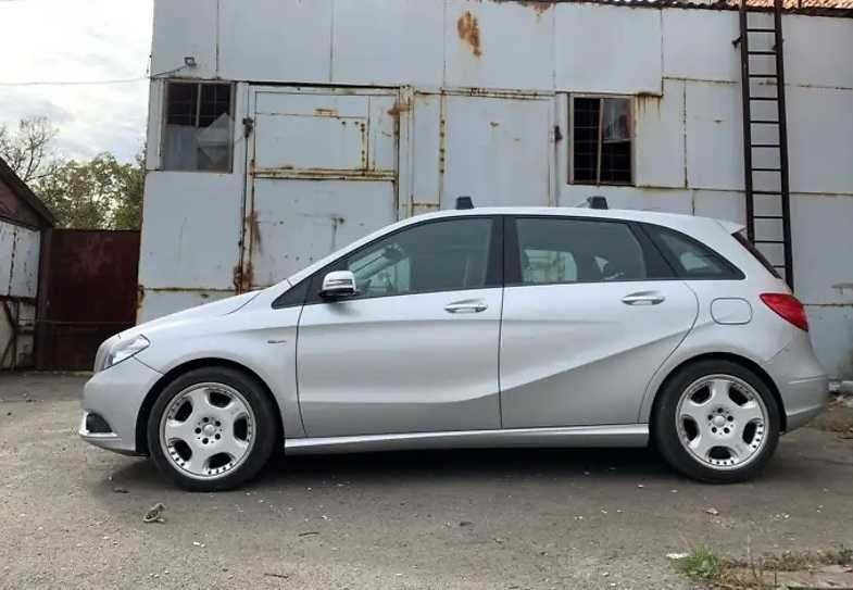 Mercedes Benz b 180 cdi