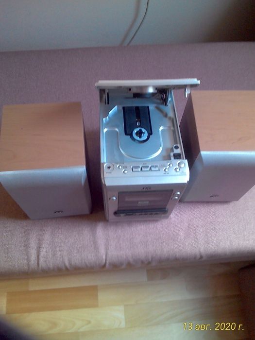 Продам музыкальный центр JVC CA-UXG1