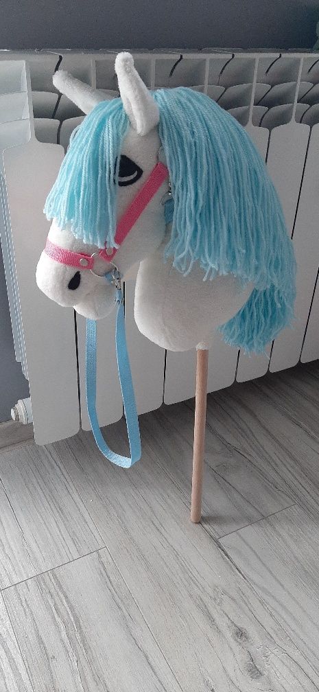 Koń na kiju Hobby Horse Biały