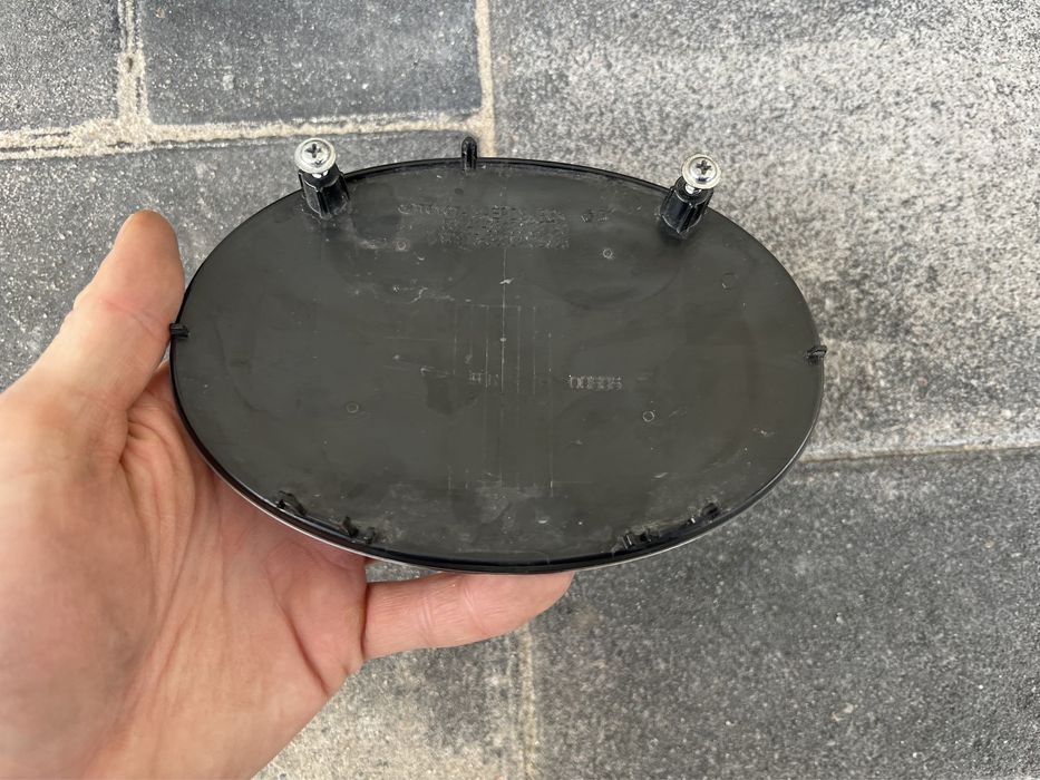 Toyota RAV4 2019 2020 2021 2022 Противотуманка в сборе, эмблема значок