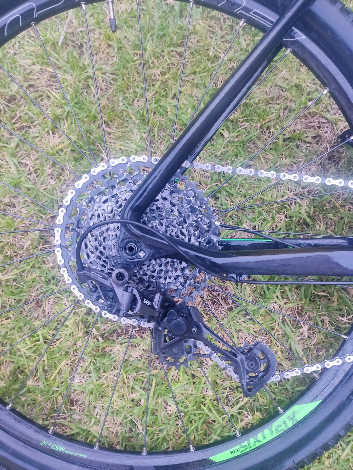 Bicicleta CUBE Carbono 29 L