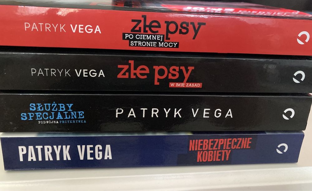 Patryk Vega 4 książki Złe psy służby specjalne niebezpieczne kobiety