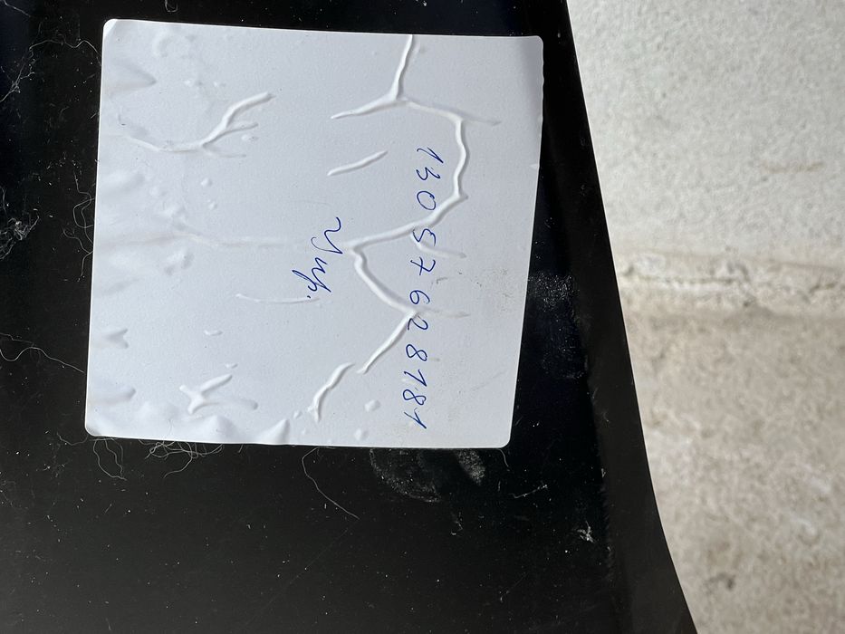 Продаєтбся крило до Mitsubishi autlender 2 ( 2009-2012 рік