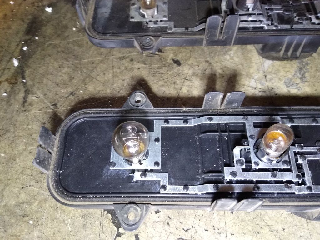 Wkład lampy tył lewy prawy Iveco daily IV oryginał 14-
