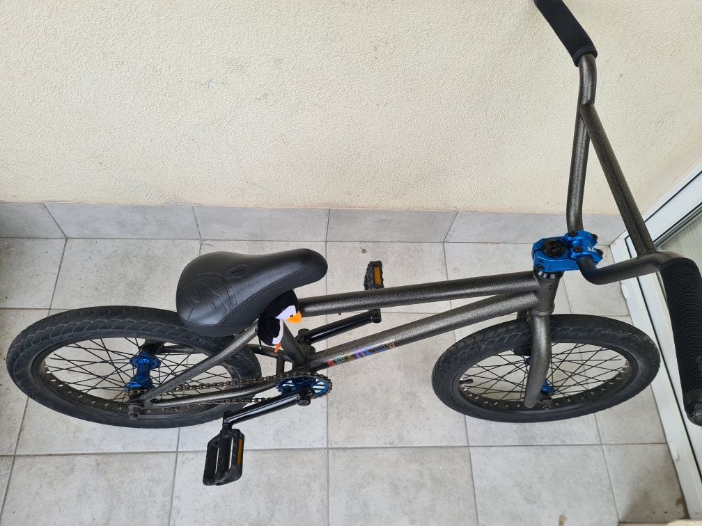 BMX Academy Inspire 18 cali+siodlo Shadow Crow'd Pivotal+sztyca CULT