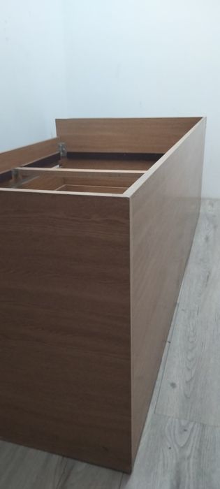 Cama de solteiro com gaveteiro