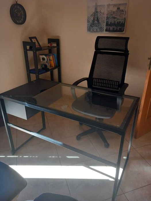 Mesa de escritório de cristal 120x60x76 + Cadeira