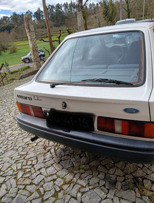 Vendo um classico ford escort 1.3 fashion