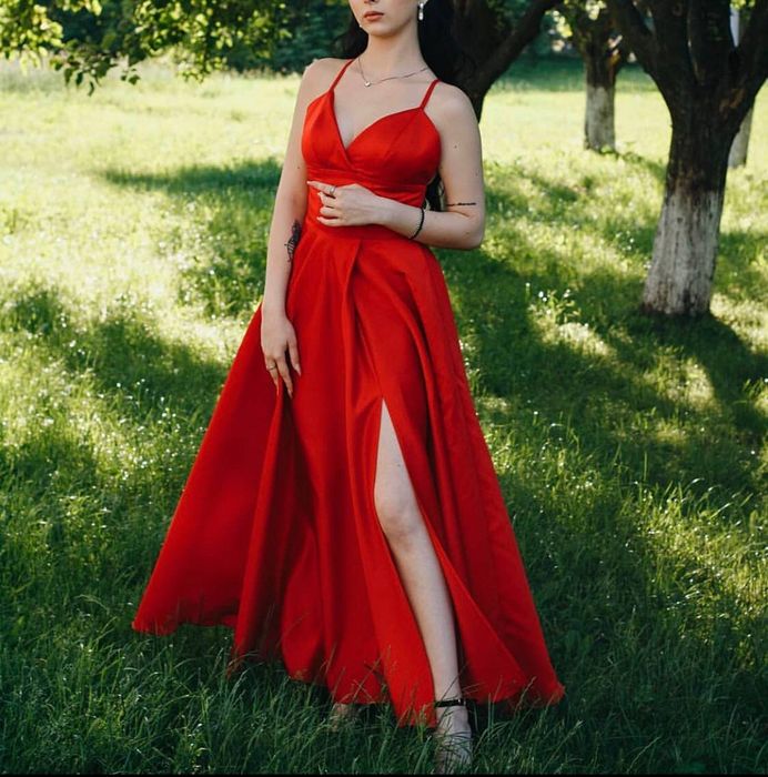 Продам сукню на випускний