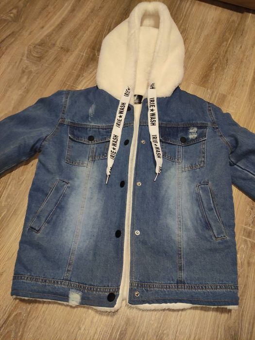 Продам жіночу куртку