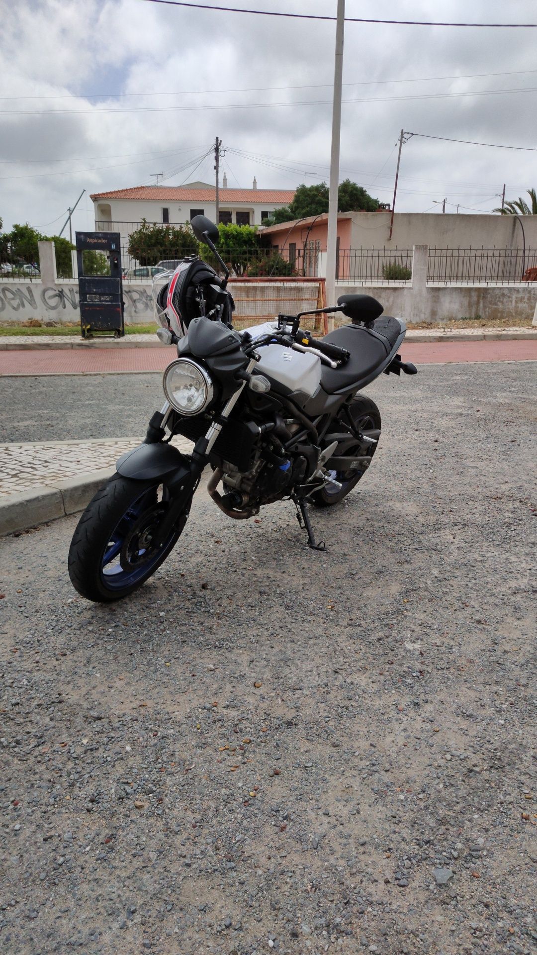 Vendo Suzuki SV 650a