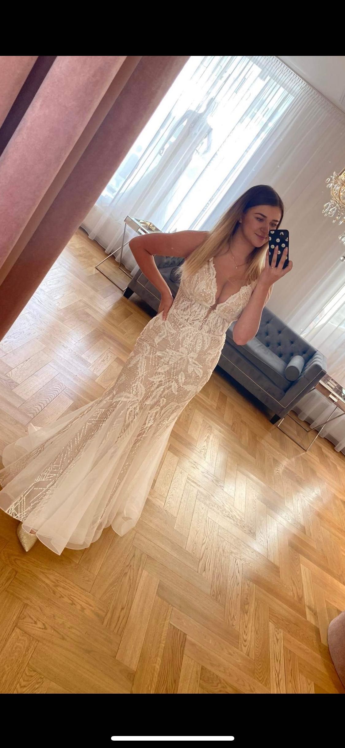 Piękna suknia ślubna rozmiar M