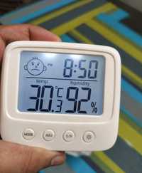Часы, будил, календарь, термометр, влажность