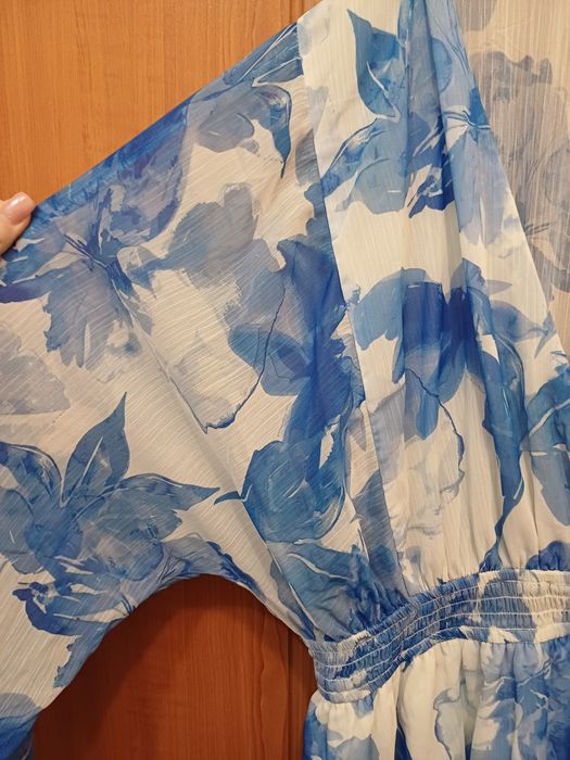 Сукня легка літня