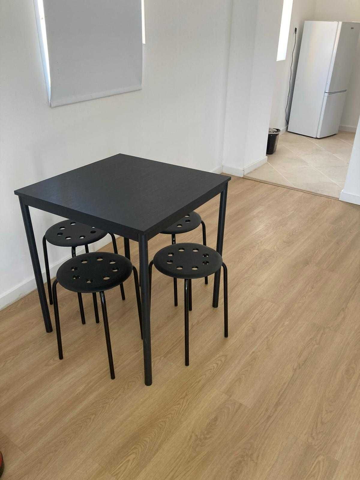 Vendo urgente. Promoção imbatível de moveis de casa usados baratos.