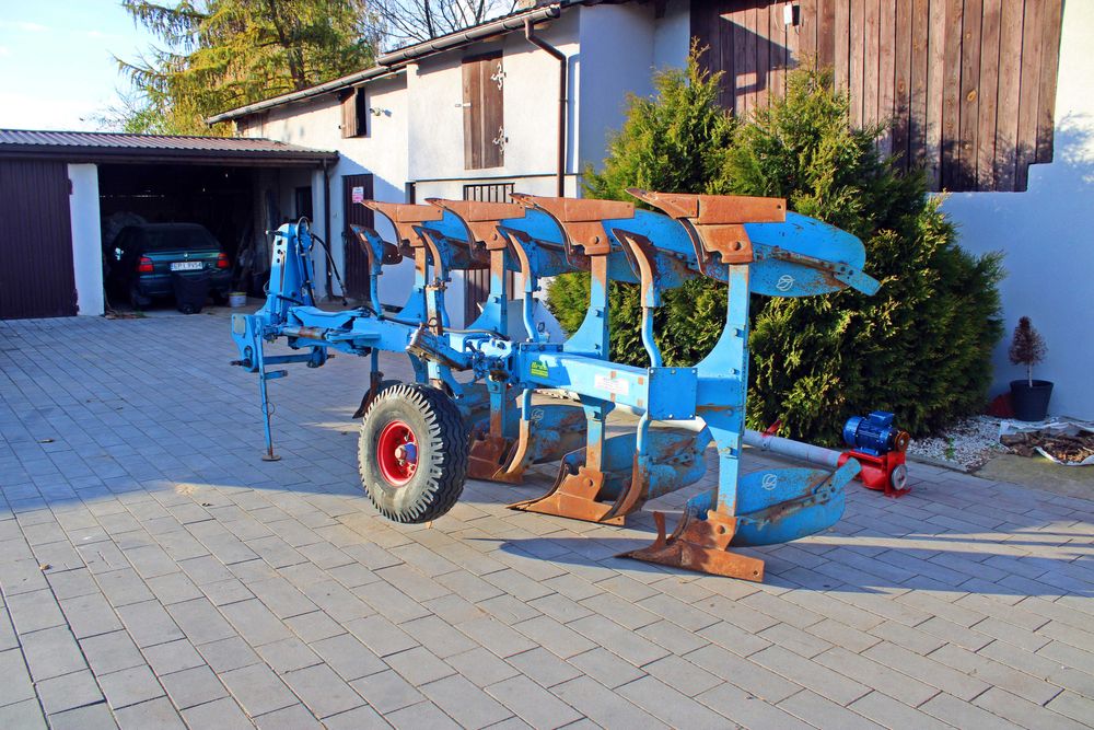 Pług 4 skibowy LEMKEN Opal 140 Pług obrotowy 3+1 przedpłużki