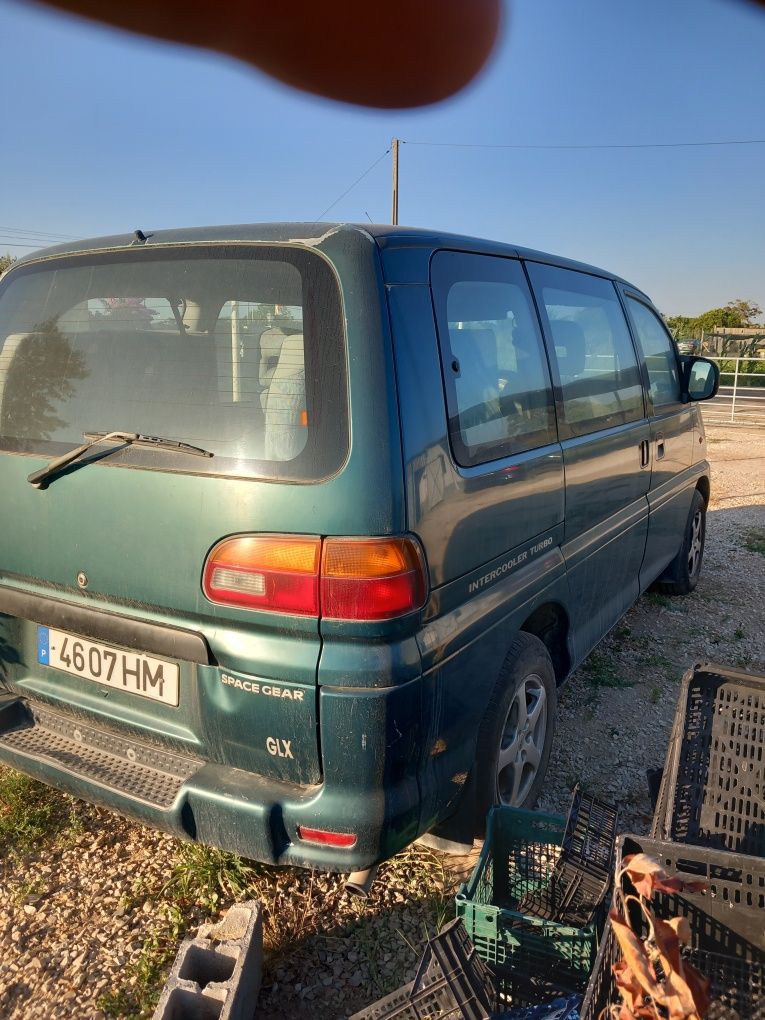 Vendo Mitsubishi space gear