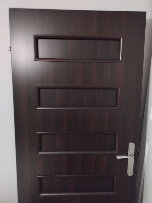 Drzwi pokojowe stan dobry ciemny brąz