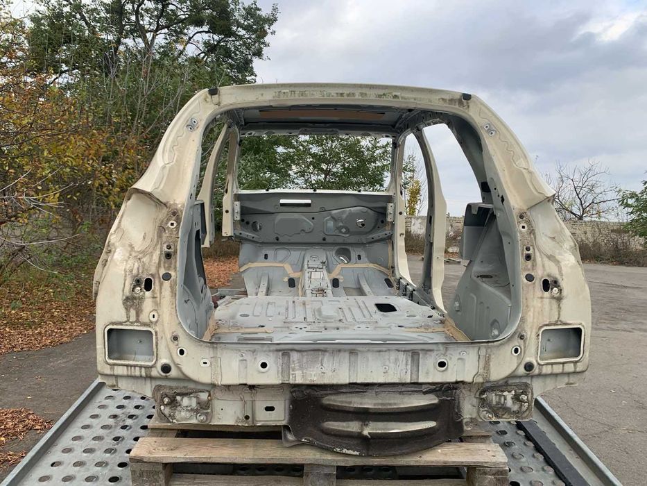 Четвертини передні/задні,підкрилки поріг Renault Capture Рено Каптюр