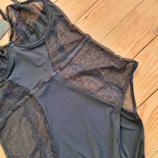 Czarne kornonkowe body 80B