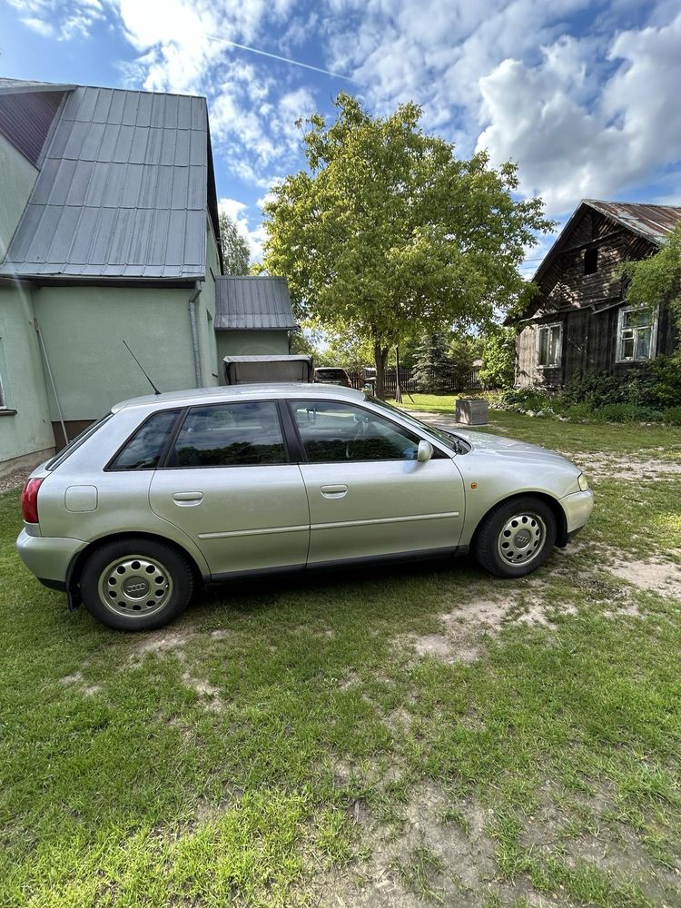 Audi A3 8L 2001r  1.6 benzyna