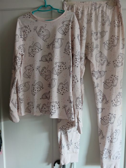 Piżama dwuczęściowa z długim rękawem na 10-11 lat