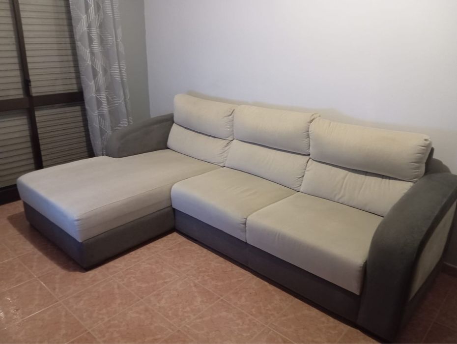 Chaiselong em bom estado
