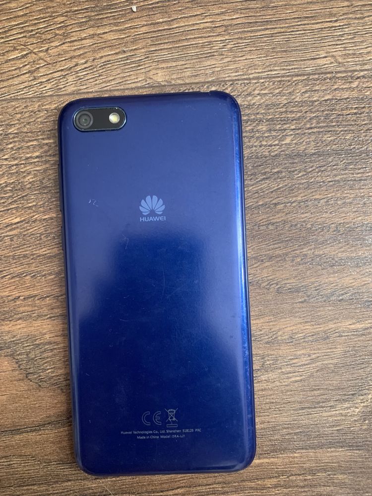 Телефон Huawei Y5 2018