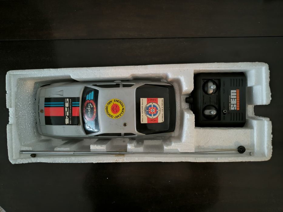 Porsche 924 Carro telecomandado/ controlo remoto (anos 80)