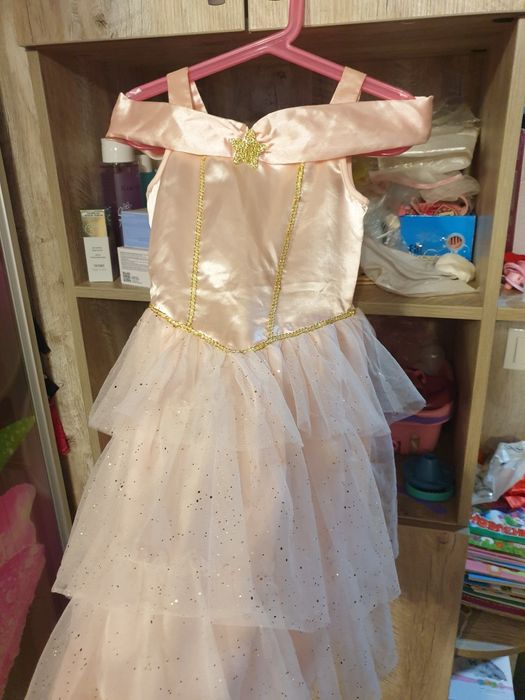 нарядное новогоднее платье принцессы для девочки H&M на рост 98- 104