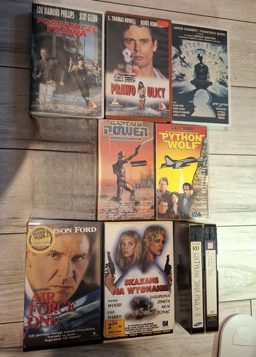 Zestaw 9 kaset VHS Video Kapitan Power Wejście smoka i inne