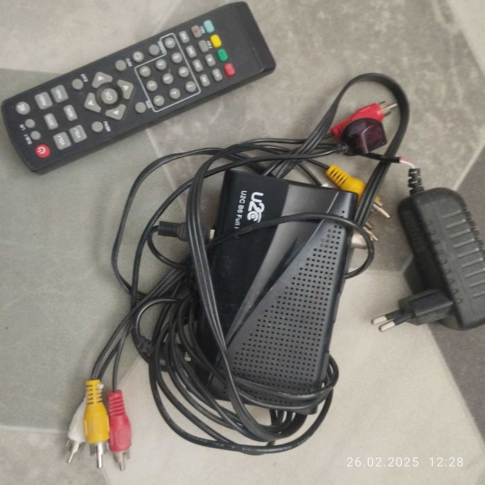 Супутникова антена + тюнер