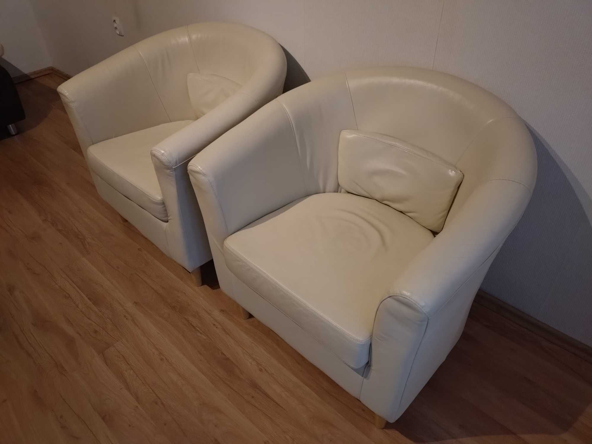 Dwa Fotele skórzane IKEA kolor ecru 2 sztuki - stan bardzo dobry