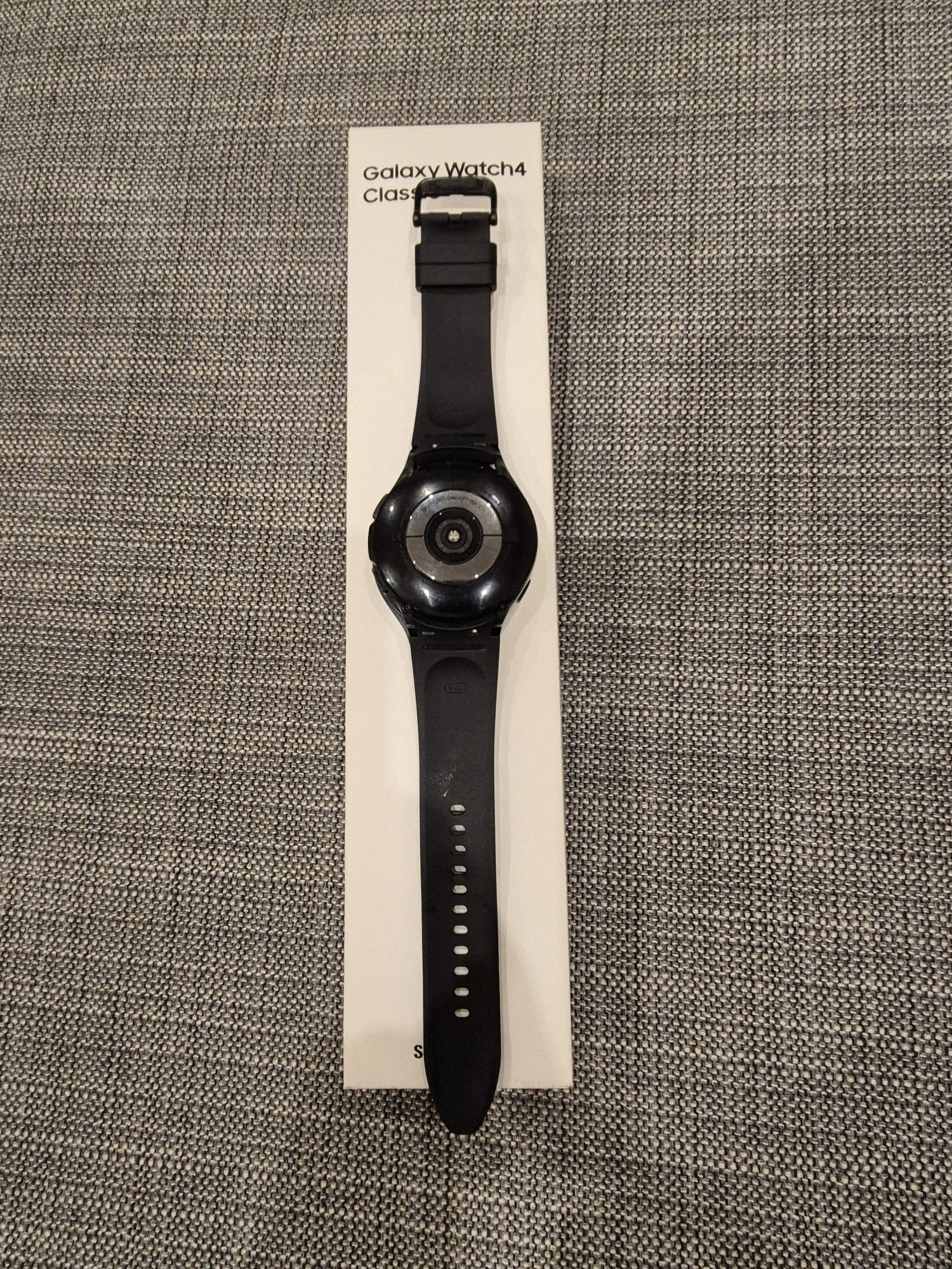 Samsung Galaxy Watch4 Classic LTE 46mm
Caixa e carregador originais
Re