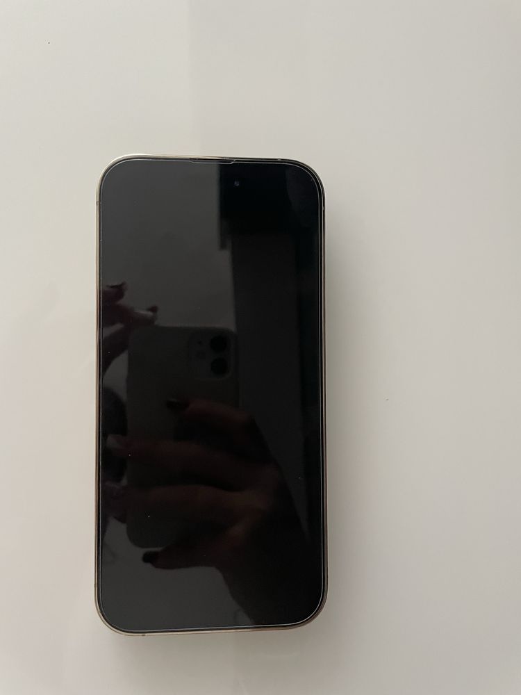 iPhone 14 pro usado
