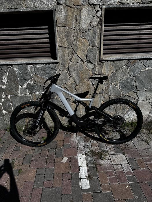 Rower elektryczny Focus Jam2 Sl full custom idelany stan