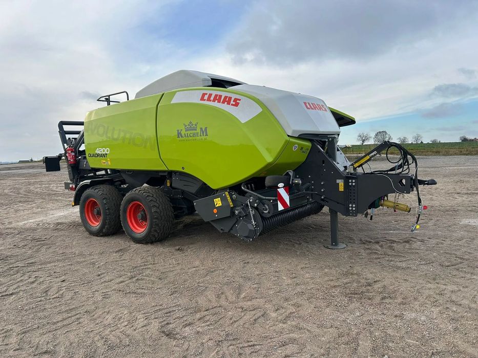 Claas 660 tys netto Claas Quadrant 4200