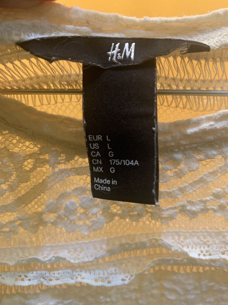 Camisola branca folhos e rendas criança menina  “H&M” tamanho L