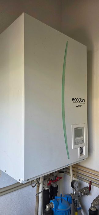 Bomba de calor Mítsubishi AQS e pavimento radiante