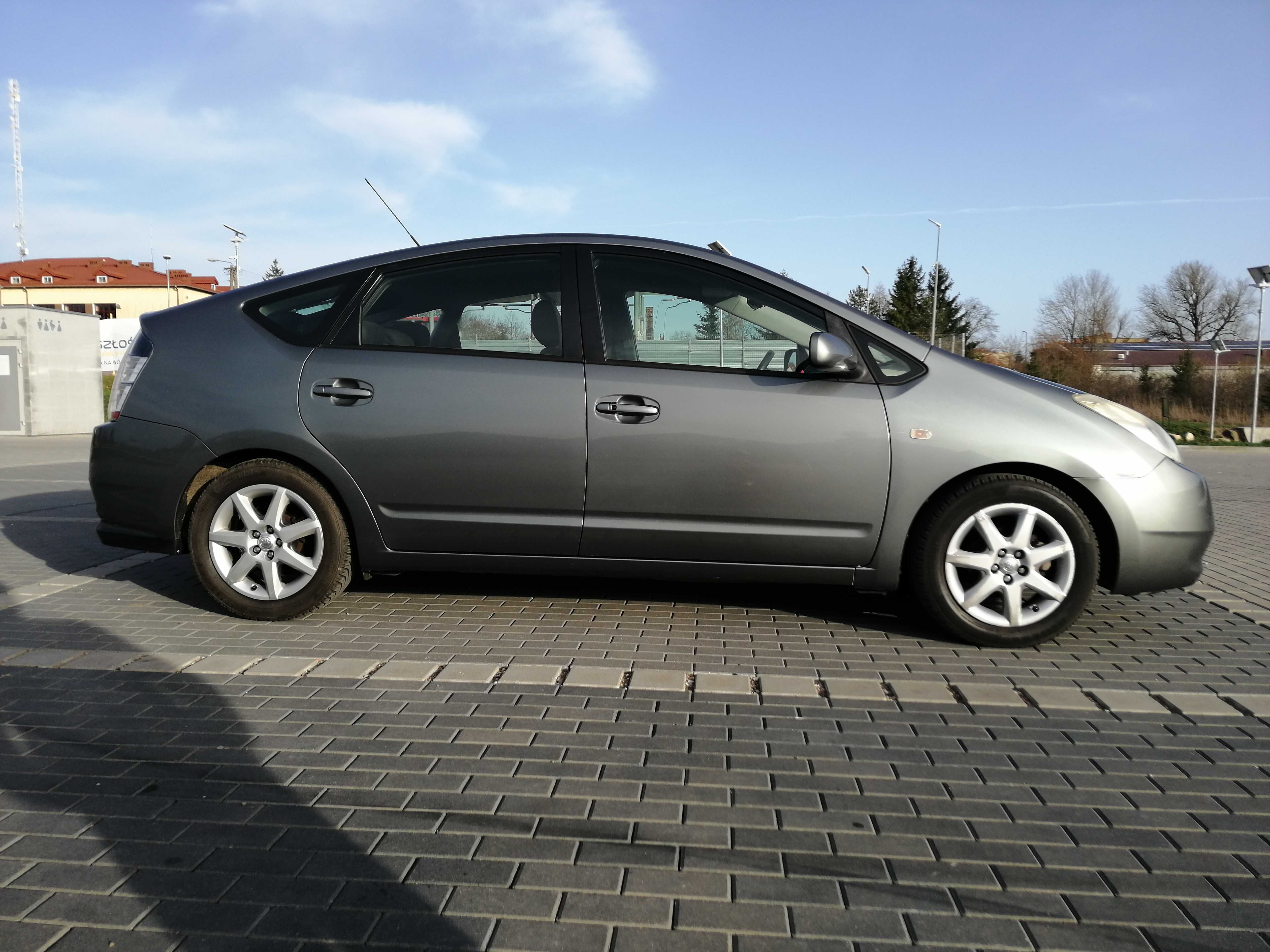 Toyota Prius 2005 przebieg 224 tyś. km