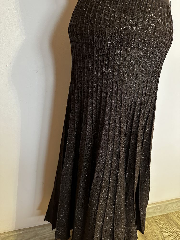 Spodnica firmy zara