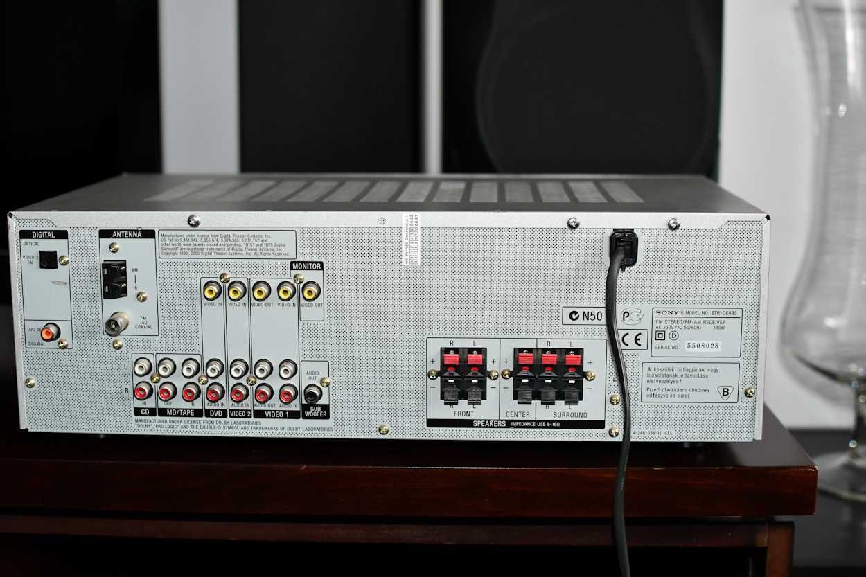 Amplituner Sony STR-DE495  wzmacniacz  stereo japońskiej firmy Sony