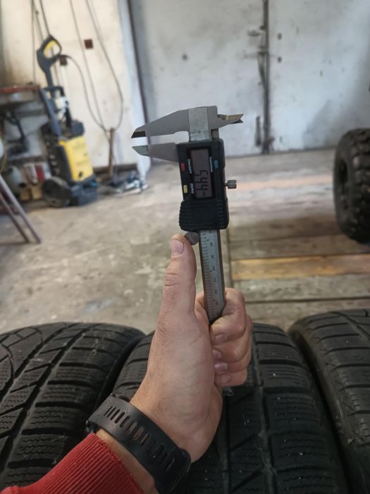 Opony zimowe 205/45 R17