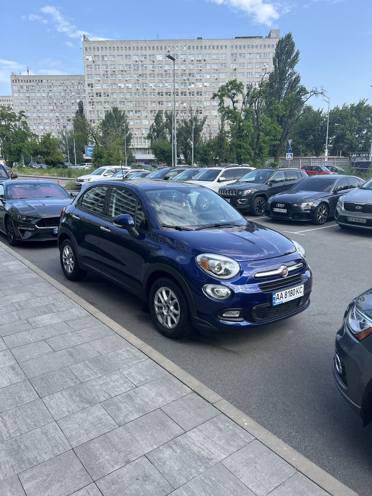 Сучасний Fiat 500 x з 2.4 літровим мотором