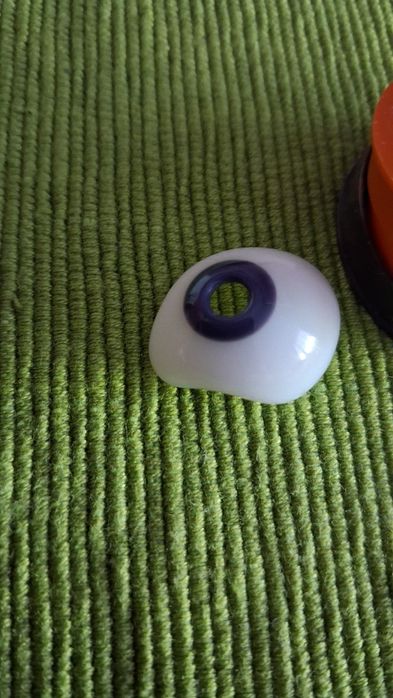 Sztuczne szklane oko