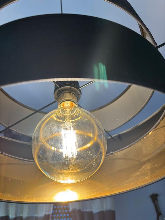 Lampa do salonu + żarówka