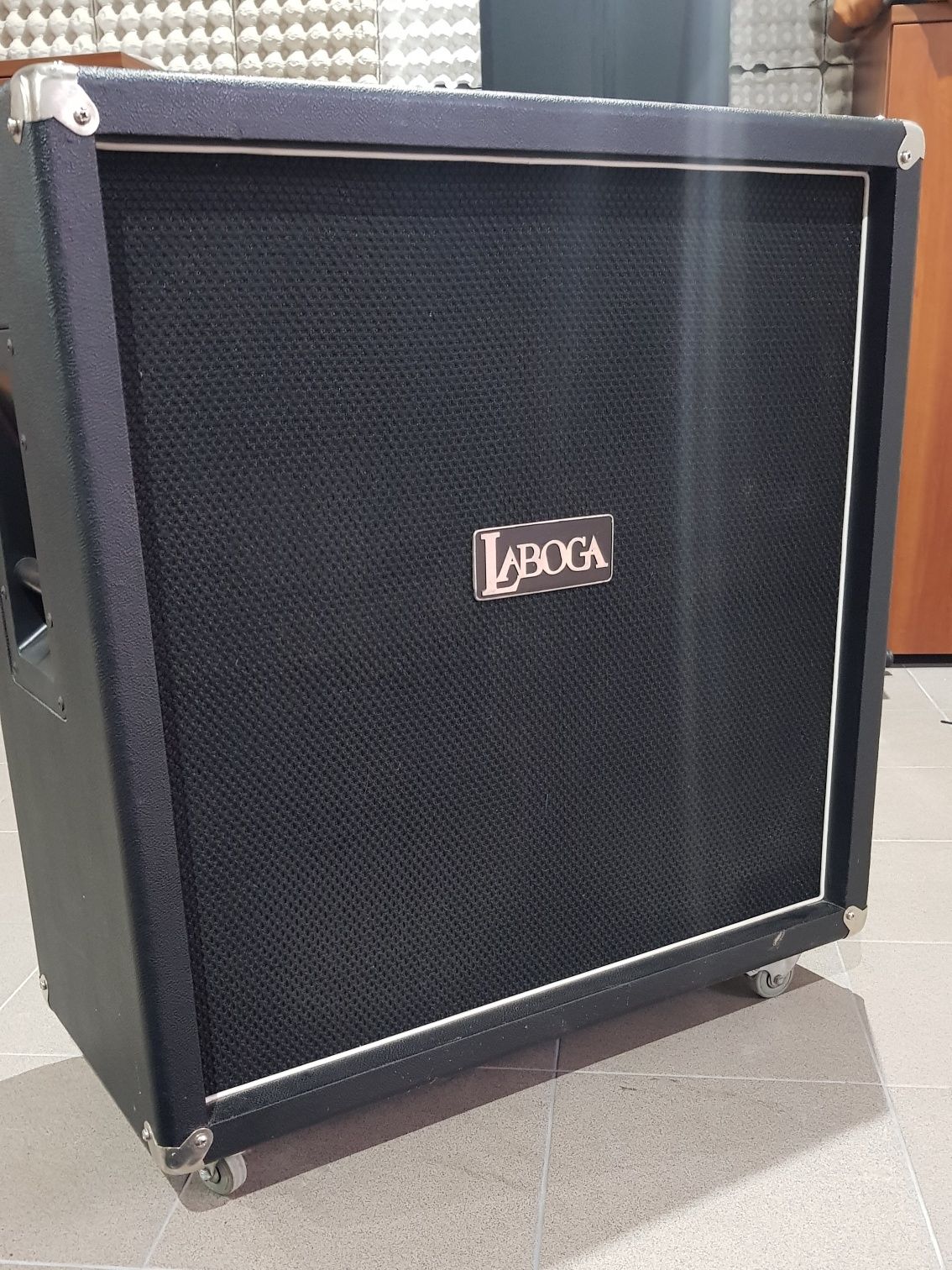 Laboge 4 × 12.Celestion 60 ang.