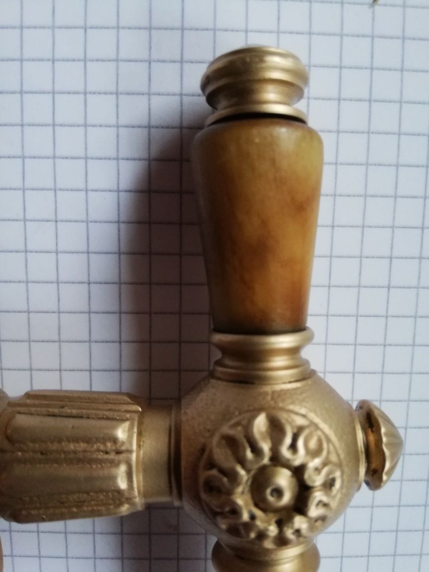 Stara klamka mosiężna