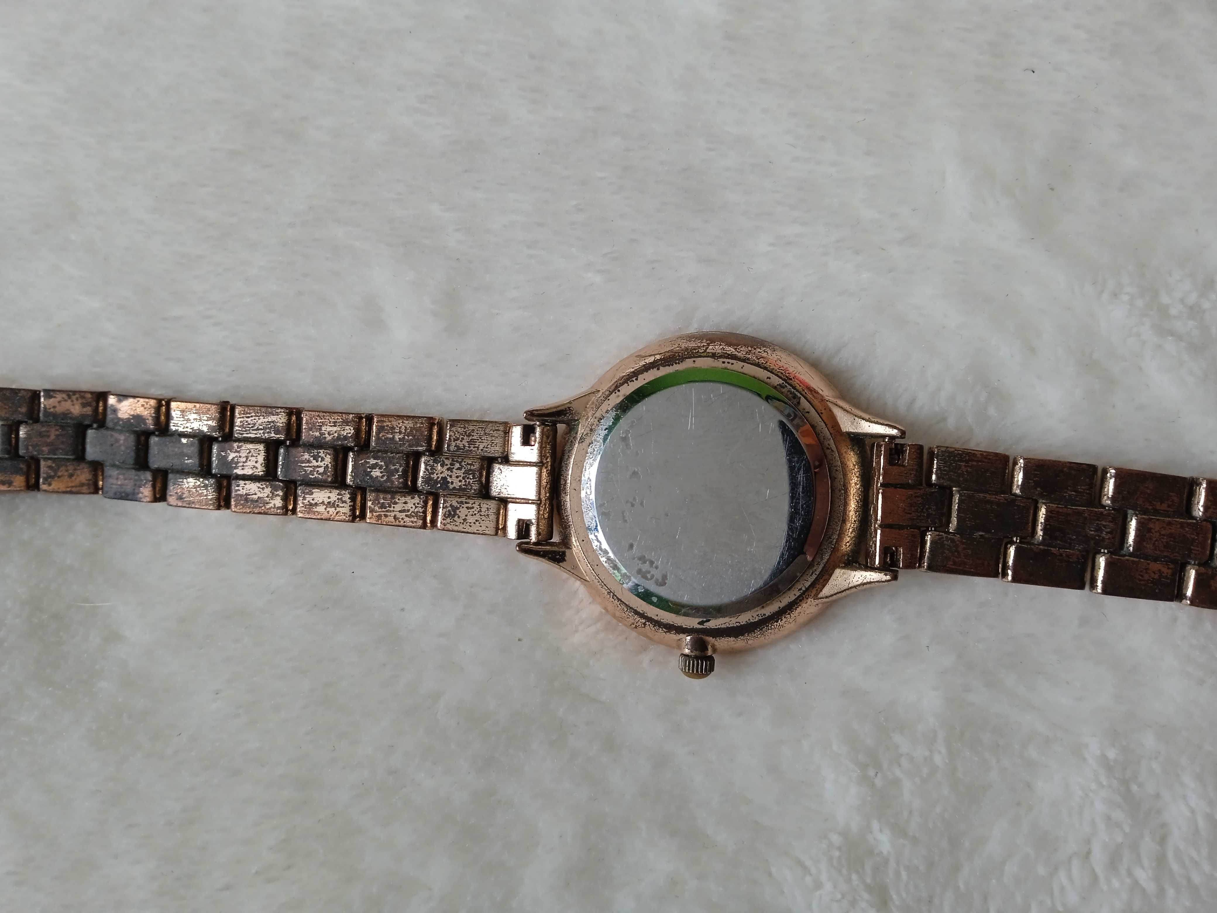 Zegarek na rękę firmy Mohito - damski